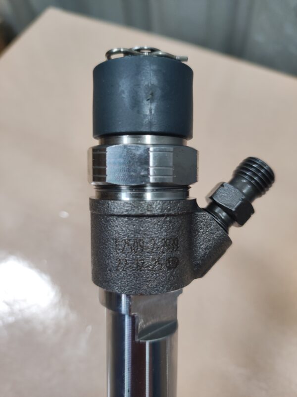 INYECTOR COMBUSTIBLE ISF 2.8 - Imagen 3
